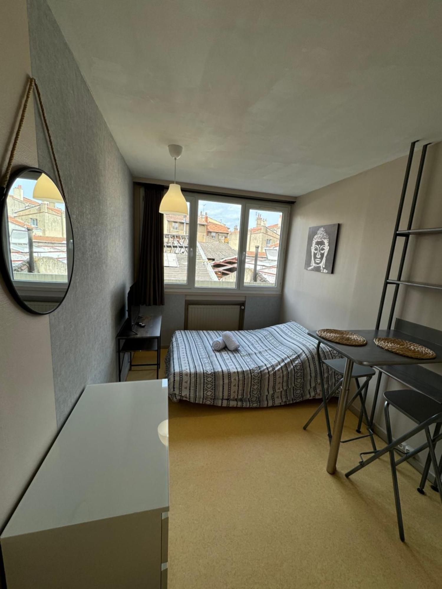Appartement Au Centre De Valence Studio 5 Zewnętrze zdjęcie